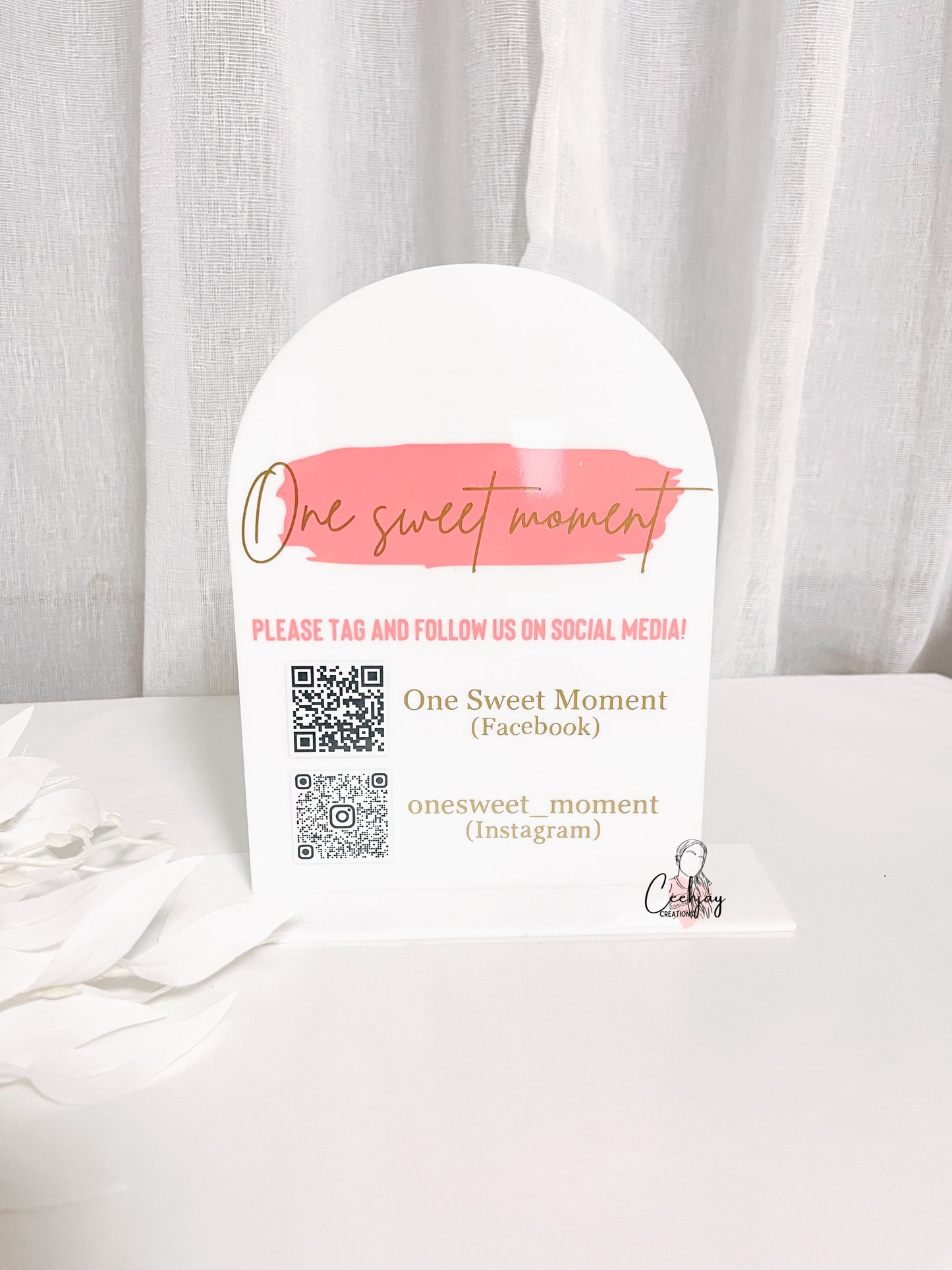 Decal Acrylic Table Arch Sign