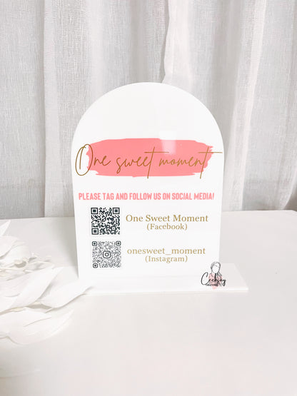 Decal Acrylic Table Arch Sign
